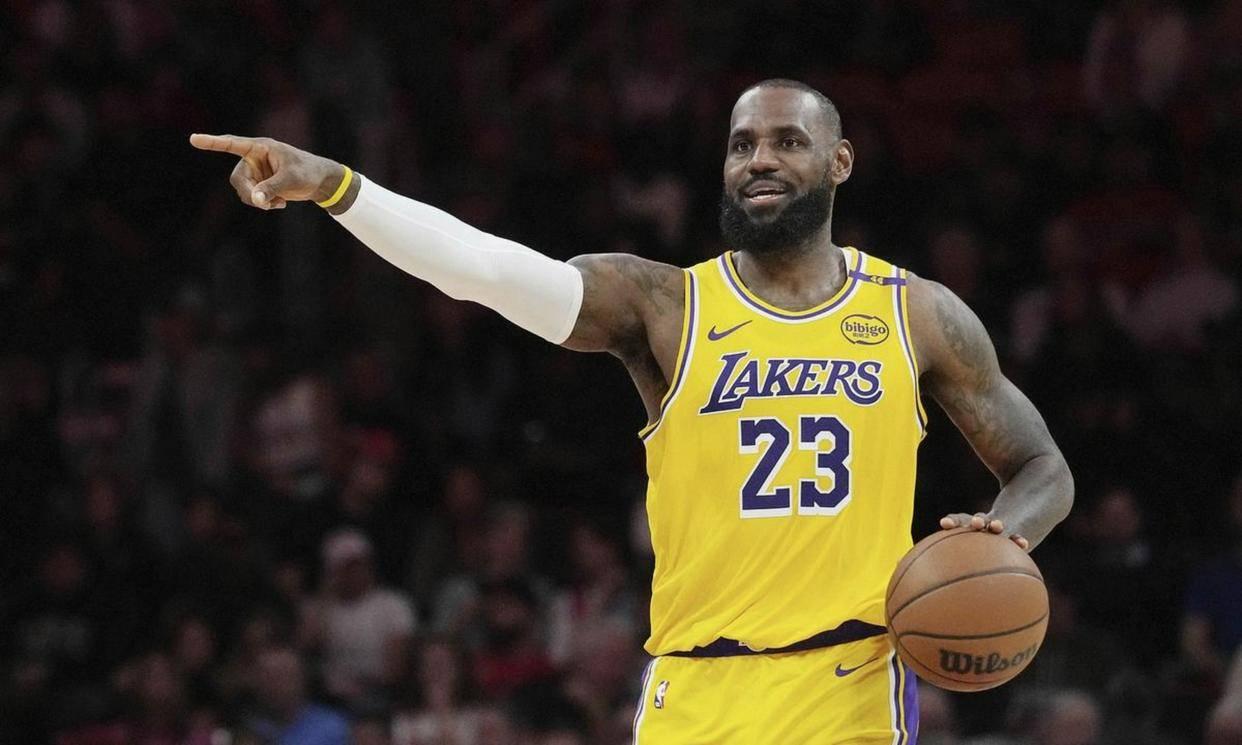 4年1.85亿顶薪续约湖人！湖管要他，不要詹姆斯，这是什么操作？

NBA休赛期