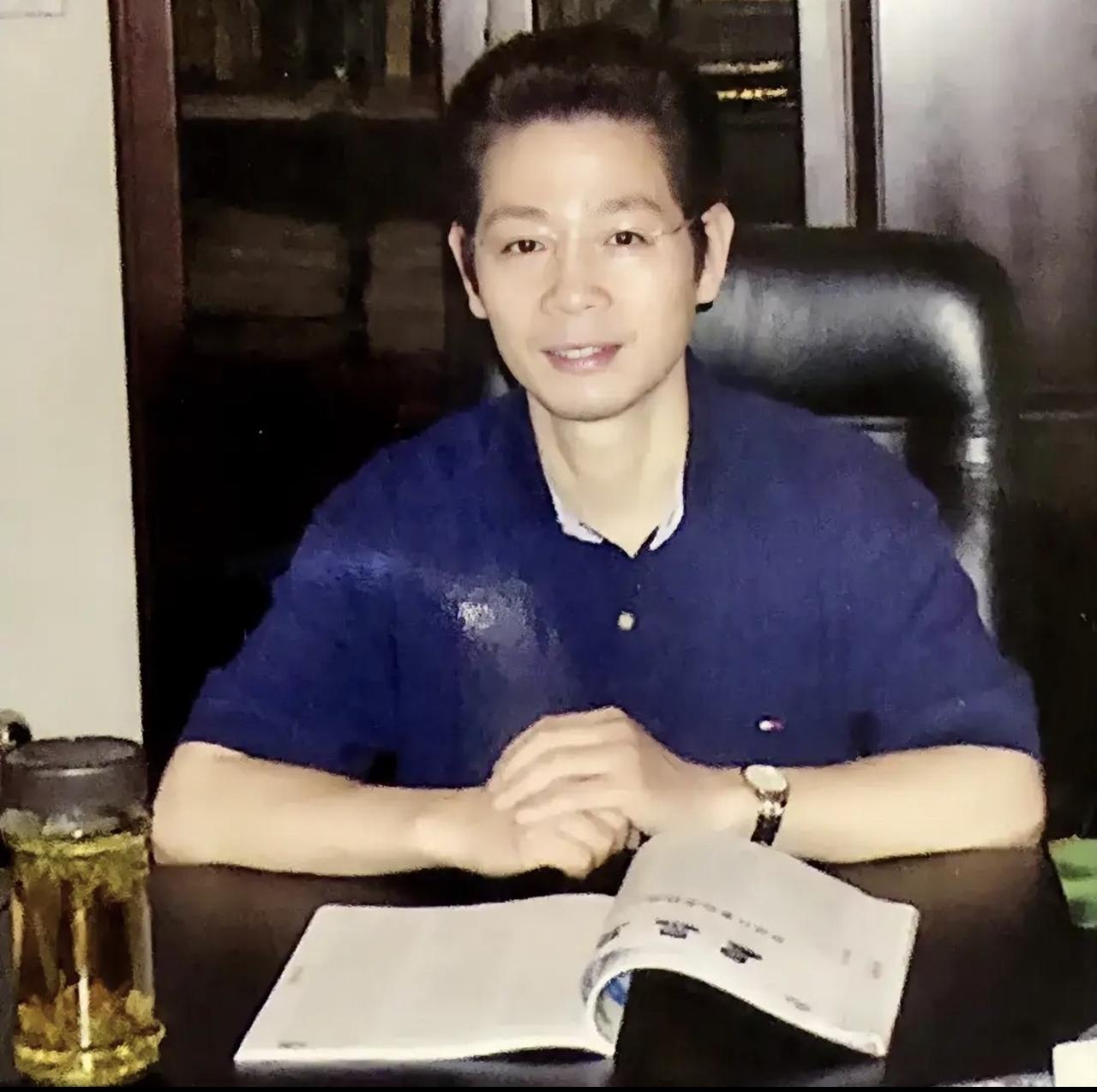 标题：人体最为真实的真相：四十岁是一道分水岭～

其实人体，既无比坚韧，又格外脆