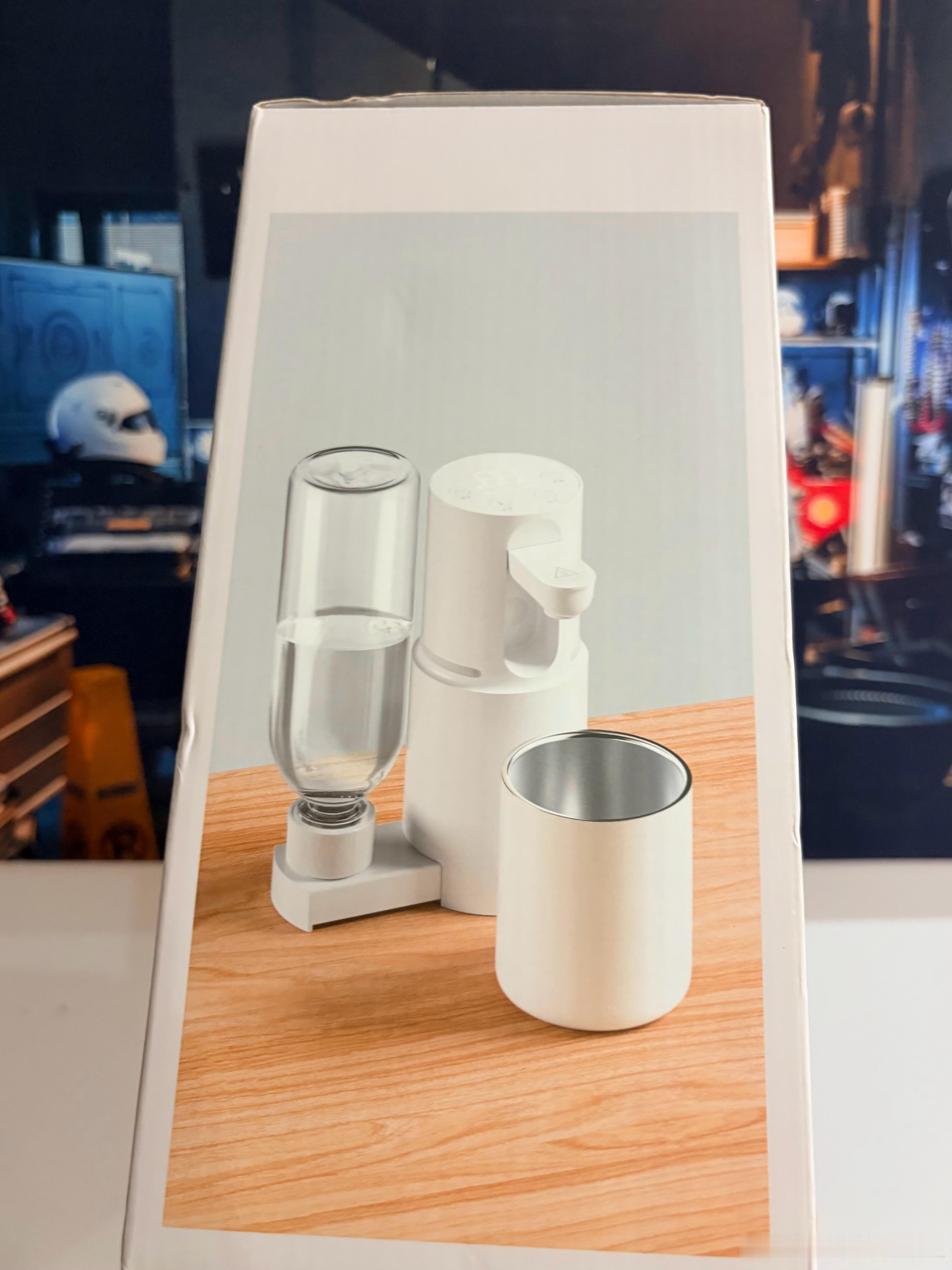 上周排名不错，感谢粉丝朋友们的支持🙏给大家抽一个米家便携即热饮水机，这玩意挺实