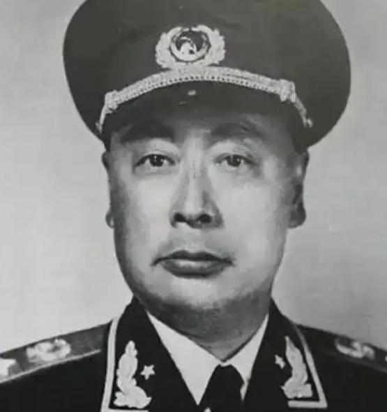 1936年，叛变的地下党约陈毅到酒店里见面，没想到陈毅先去了叛徒家中，只因叛徒媳