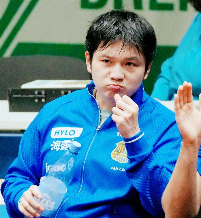 樊振东让杜塞尔多夫变成了自己的主场！
今天虽然去杜塞尔多夫的打球，
但是却成了樊