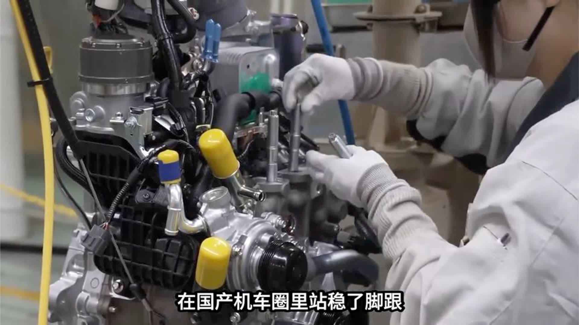 当年凯越赚了点钱，张雪说：咱别分，把钱砸进三缸机里