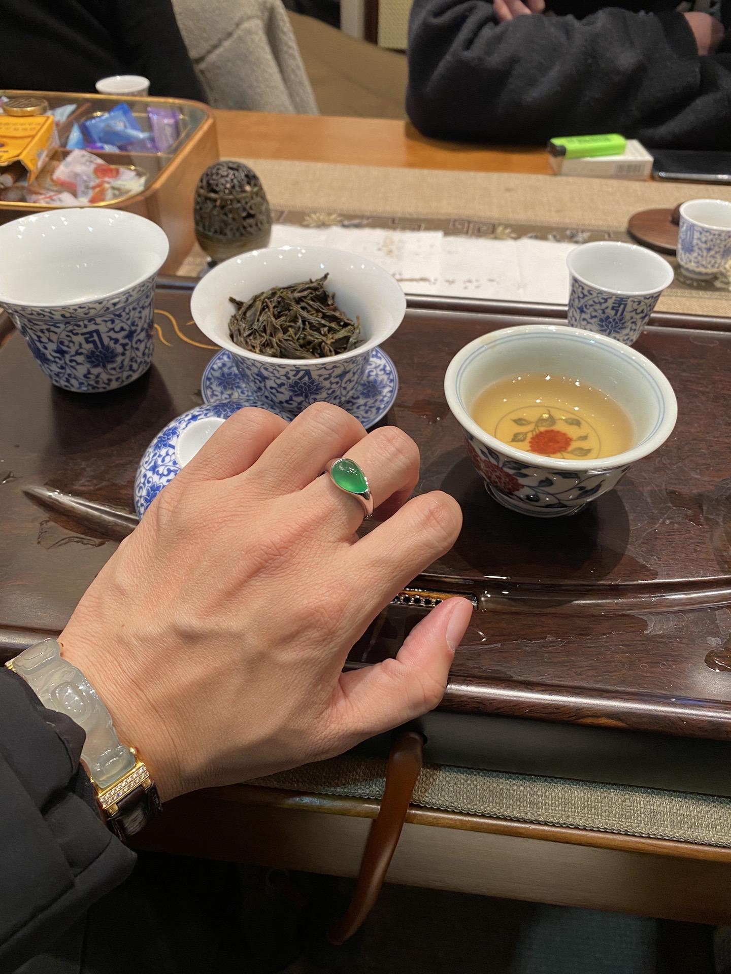 又多了一个装饰品了，留着过年出门戴😃