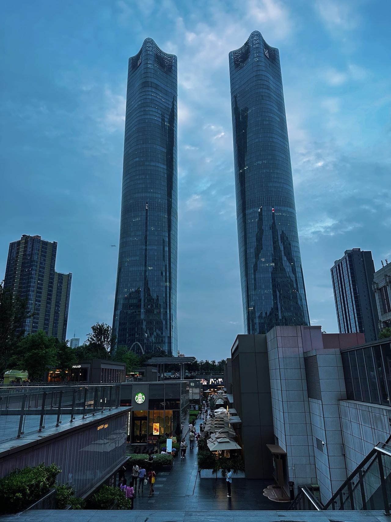 南昌双子塔 城市认同感 南昌地标双子塔