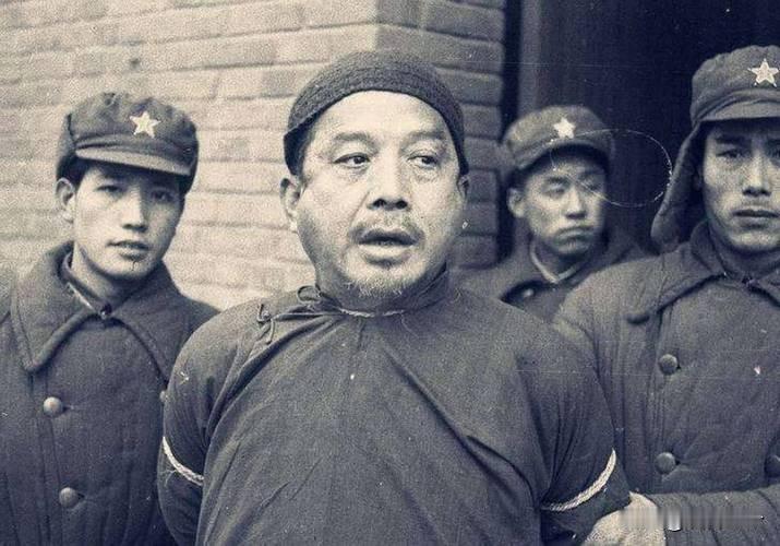 强渡大渡河立过功，却在湖西抓遍战友！老红军王凤鸣为何转头投靠日本人？
 
历史上