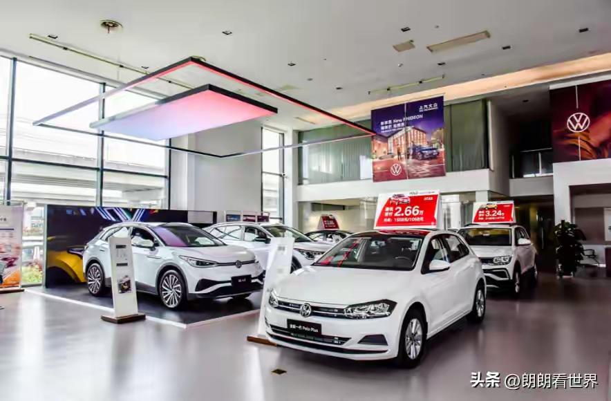 买车跑断腿才搞明白：4S店那几笔“隐形收费”，有一半根本不用交！
朋友最近想买车