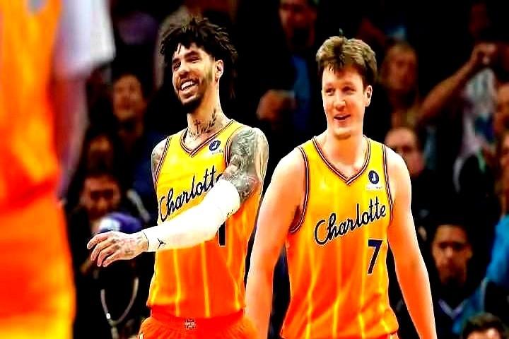 一场只拿8分的比赛，有时候比砍下40分还重要。

2月20日，火箭客场105-1