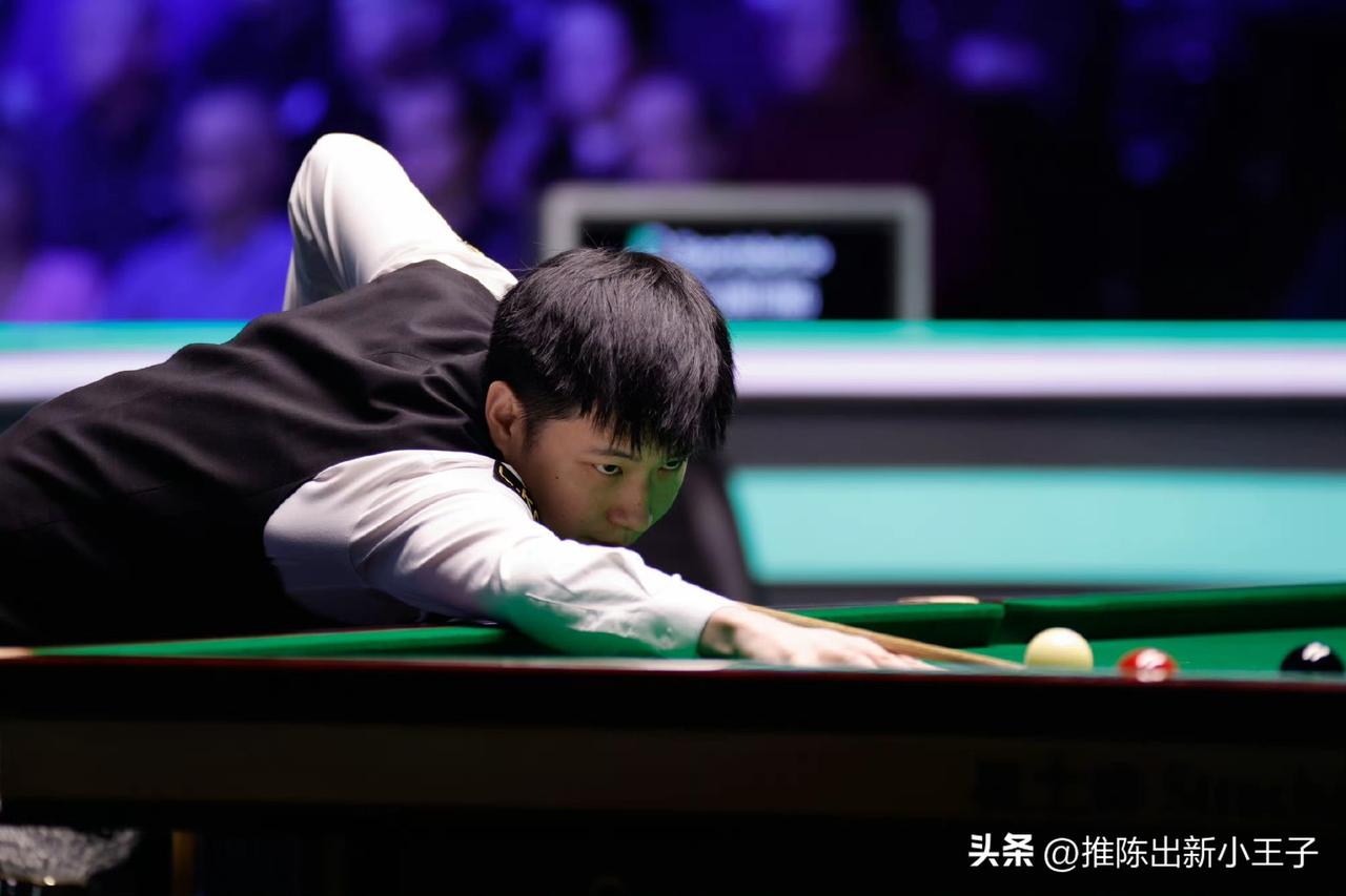 丝毫不惧！赵心童4-0希金斯，砍瓜切菜，晋级决赛板上钉钉
北京时间4月4日晚，2