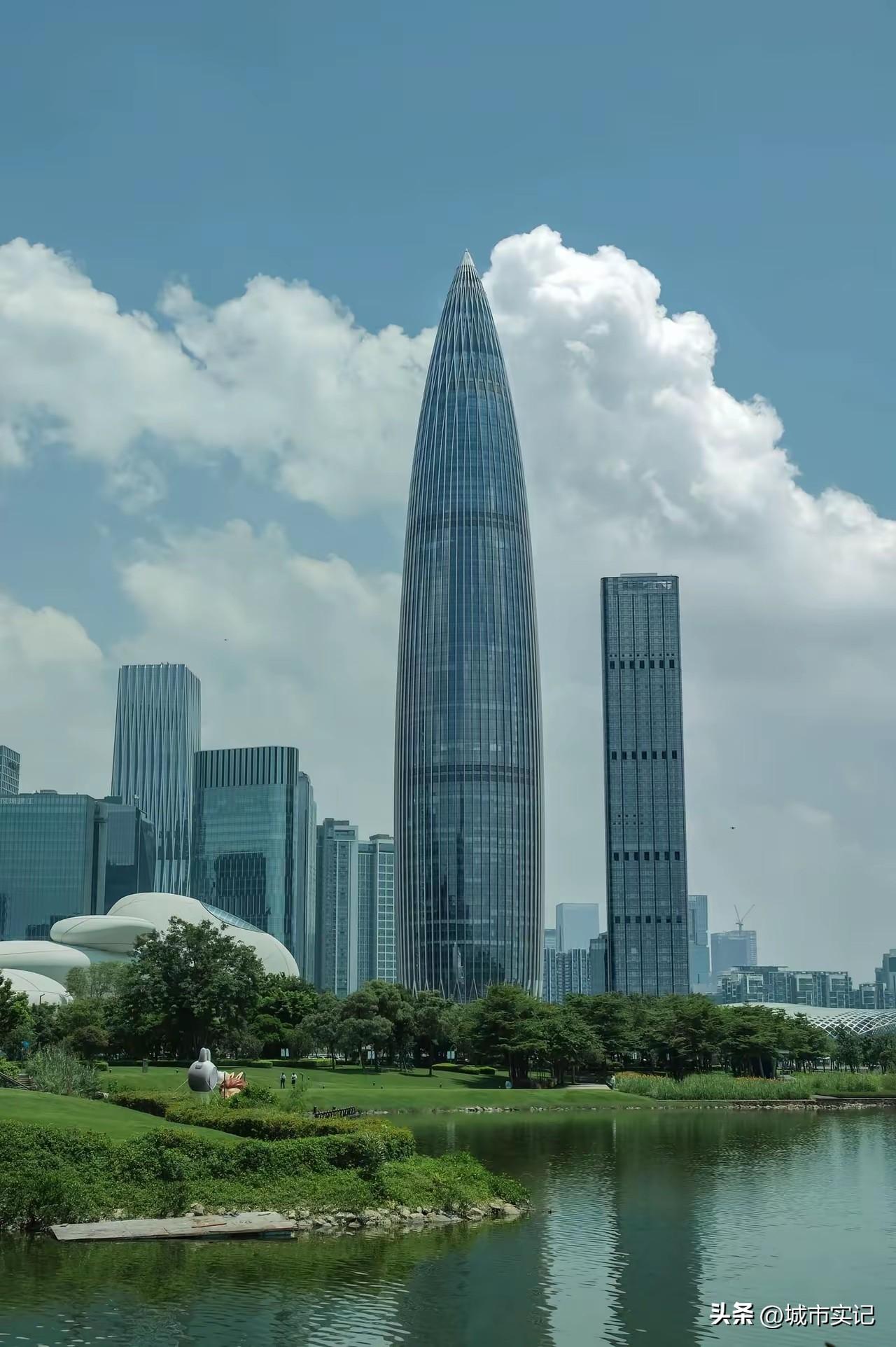中国城市发展有点太激进了，深圳武汉是代表，根本没必要建那么多高楼，空置率那么高。