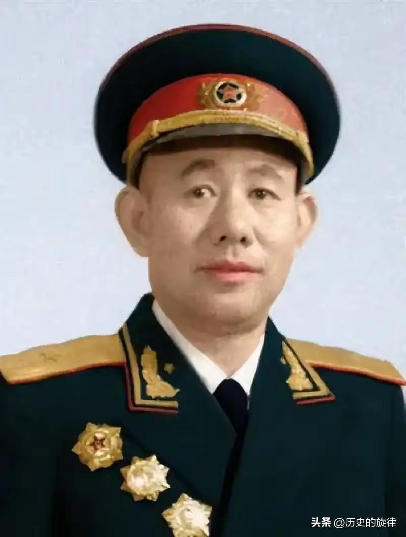 彭总开会当众点名师长，一声大吼全场屏息，话音一转众人豁然动容
 
1951年，志