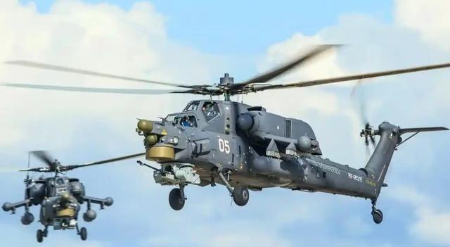 伊朗的米-28亮相了。战争打了40天，伊朗的空军并没有被摧毁。幸亏美国没有进行登