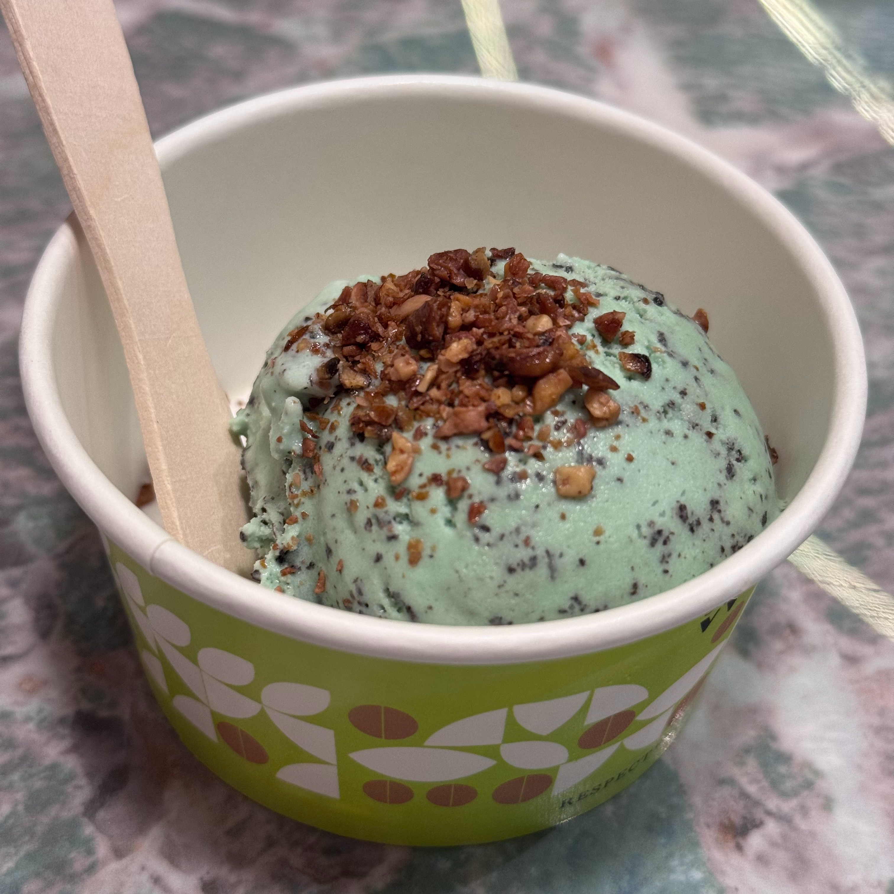 依旧牙膏味 