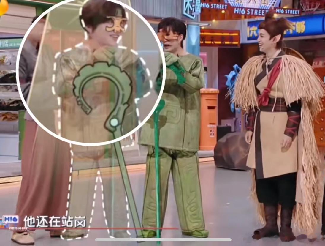 弘叶题石[超话]  申公豹看着自己的弟弟黄小豹托着腮叹第二十二次气的时候终于忍不