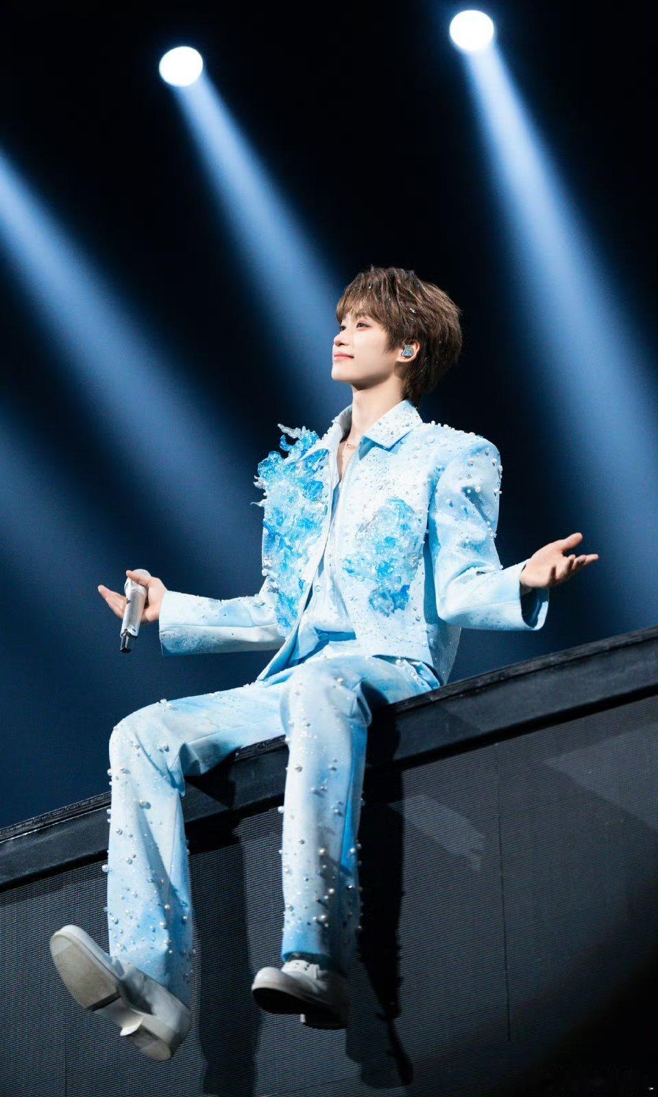 哦豁，梓渝入围巴西最佳新人奖 一步一个脚印 