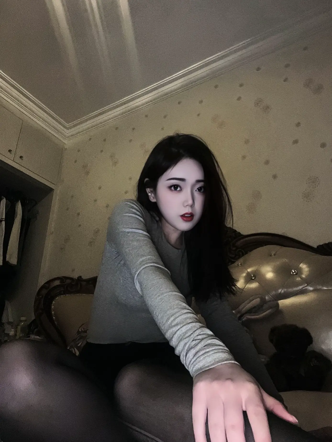 勾丝了，好烦！