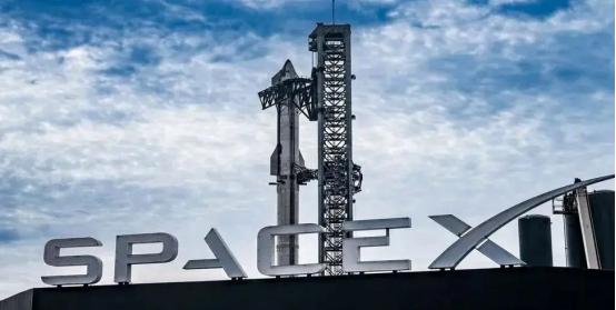 彻底翻脸！SpaceX一刀切封禁中资，64亿美军大单到手，太空赛道彻底变天
 
