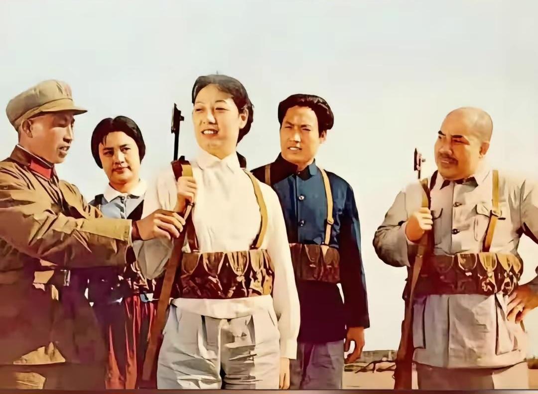 王铎：鸠山和李玉和都参加民兵训练