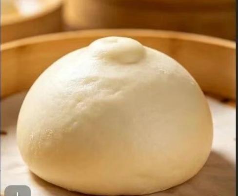 豆包在宣布收费之际，因“分不清包子和馒头”的Bug暴露了其基础能力的不足，引发了