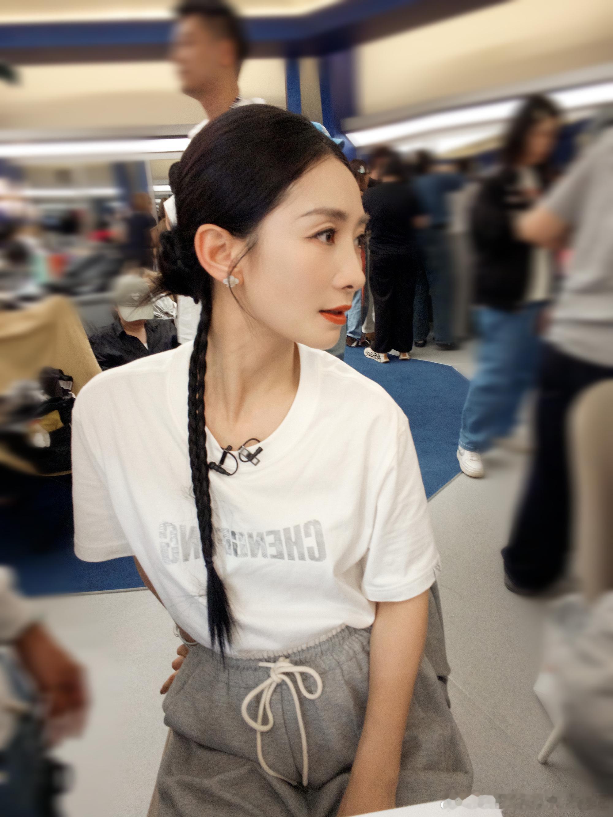 谁的童年误会解开了！原来甄嬛传里的书法不是陶昕然写的，姐姐在乘风舞台大方澄清，也