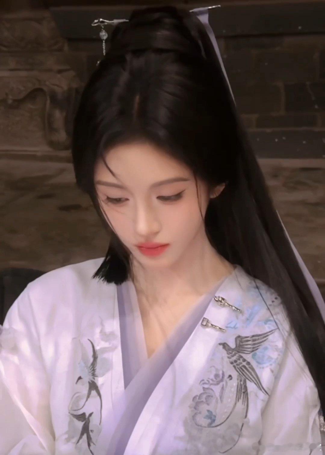 妈呀鞠婧祎来战路透新造型 这简直是观音菩萨啊啊啊啊 ​​​