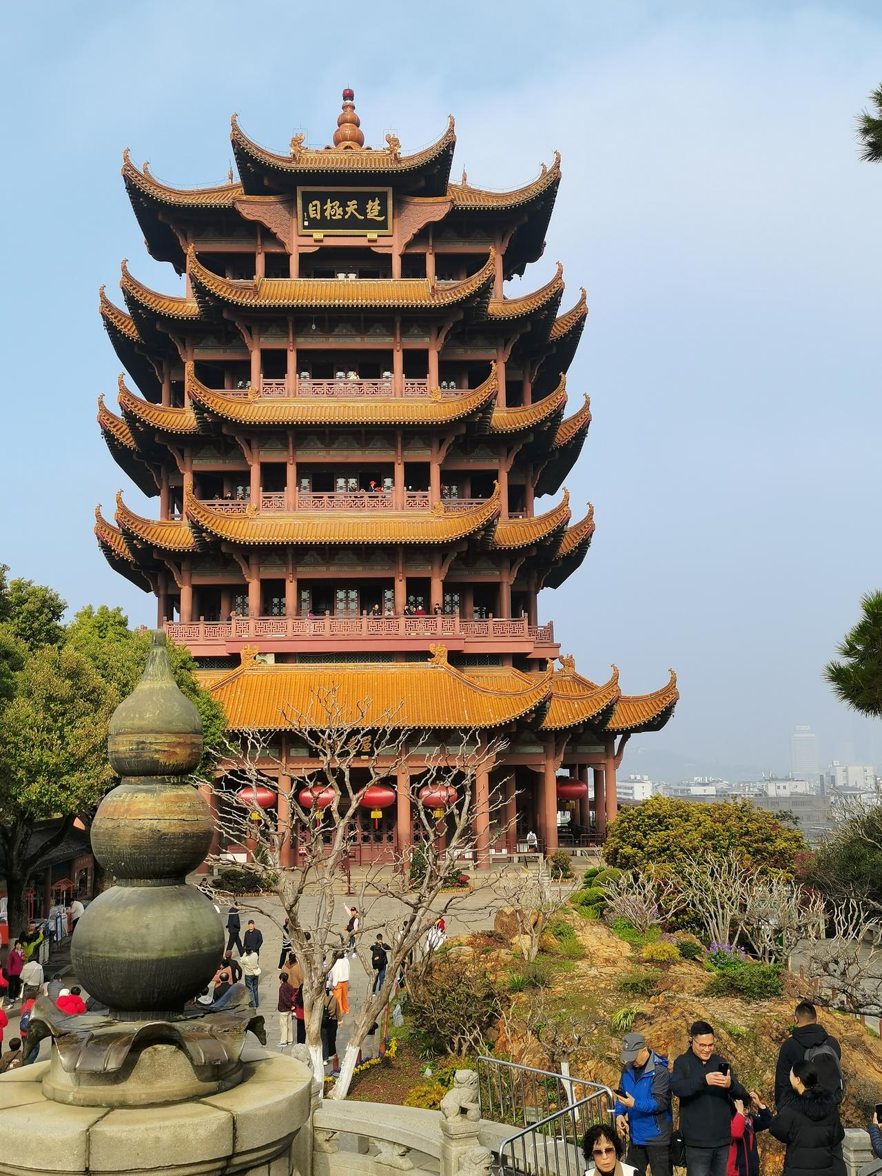 走到今天，我想对自己说：辛苦了，但也值得。

这一路走来，有过迷茫，有过深夜里的