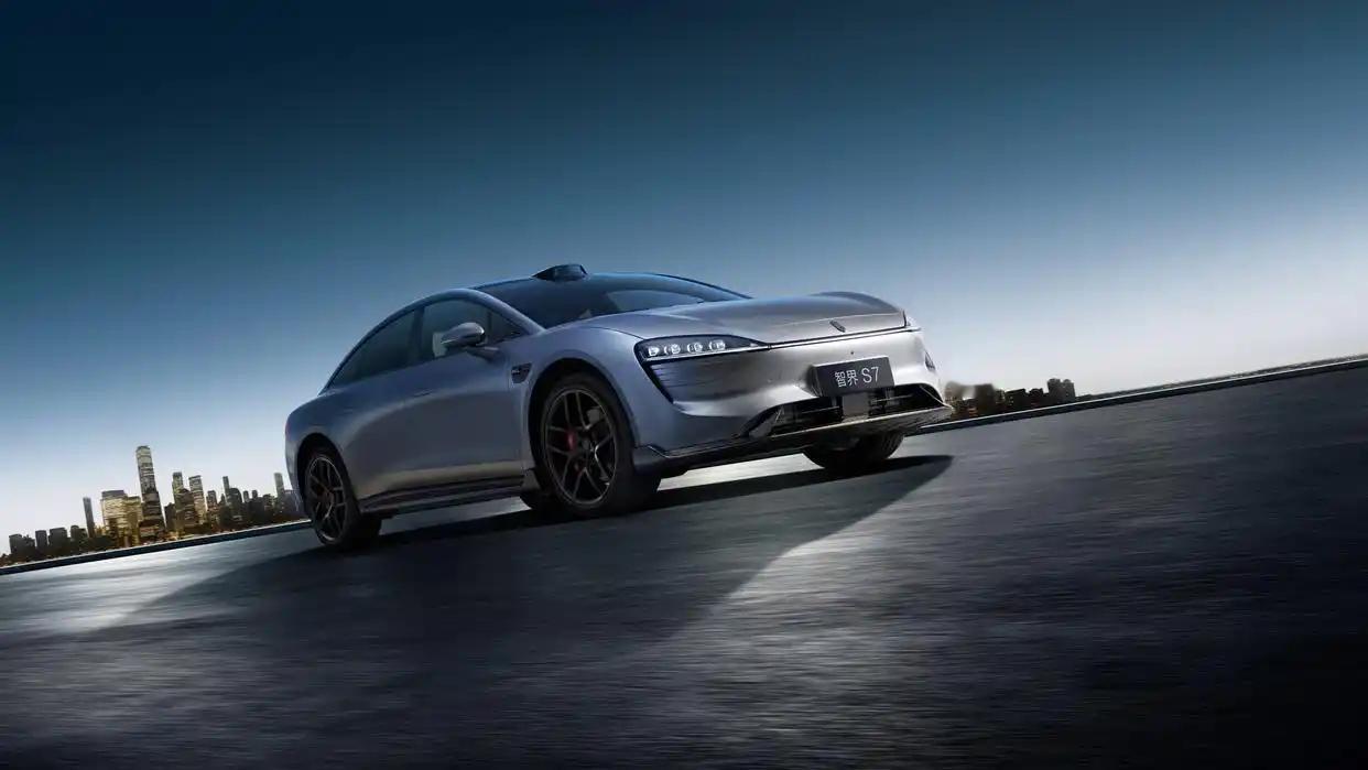 前段时间，鸿蒙智行体系下特别是尚界Z7的横空出世，一则有关智界S7的谣言开始在消