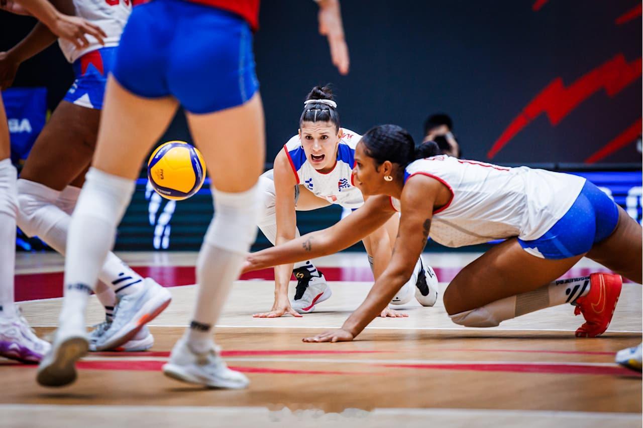 【2025女排世锦赛 小组赛：古巴女排3-1斯洛伐克女排】北京时间26日晚上，泰
