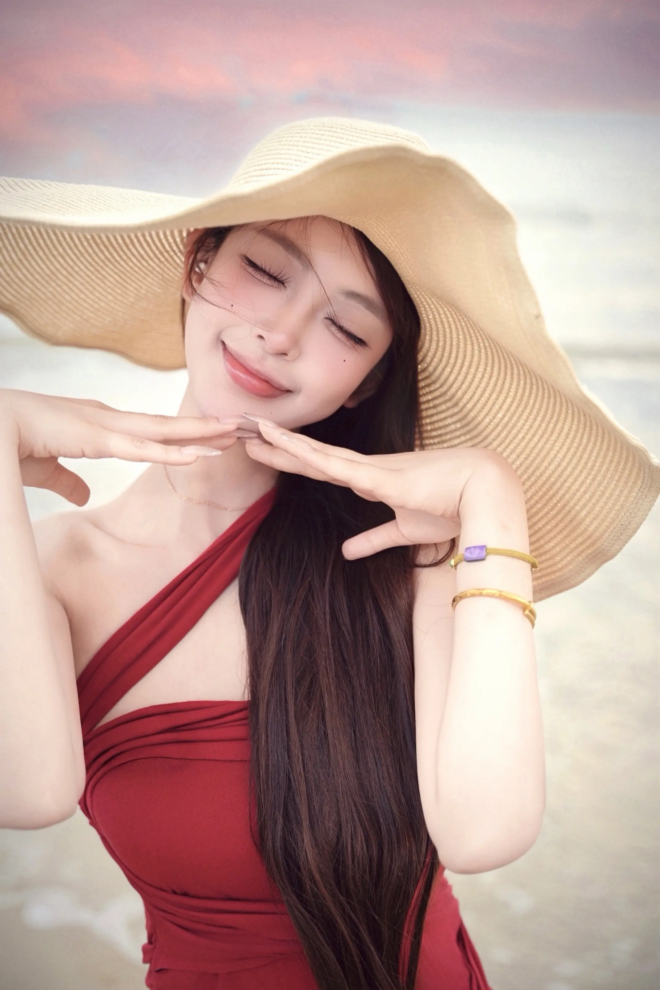 我盯着你的脸  想还能见几面
