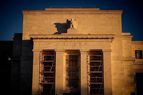 美联储又降息了，这次下调25个基点至3.50%-3.75%区间，这已经是年内连续