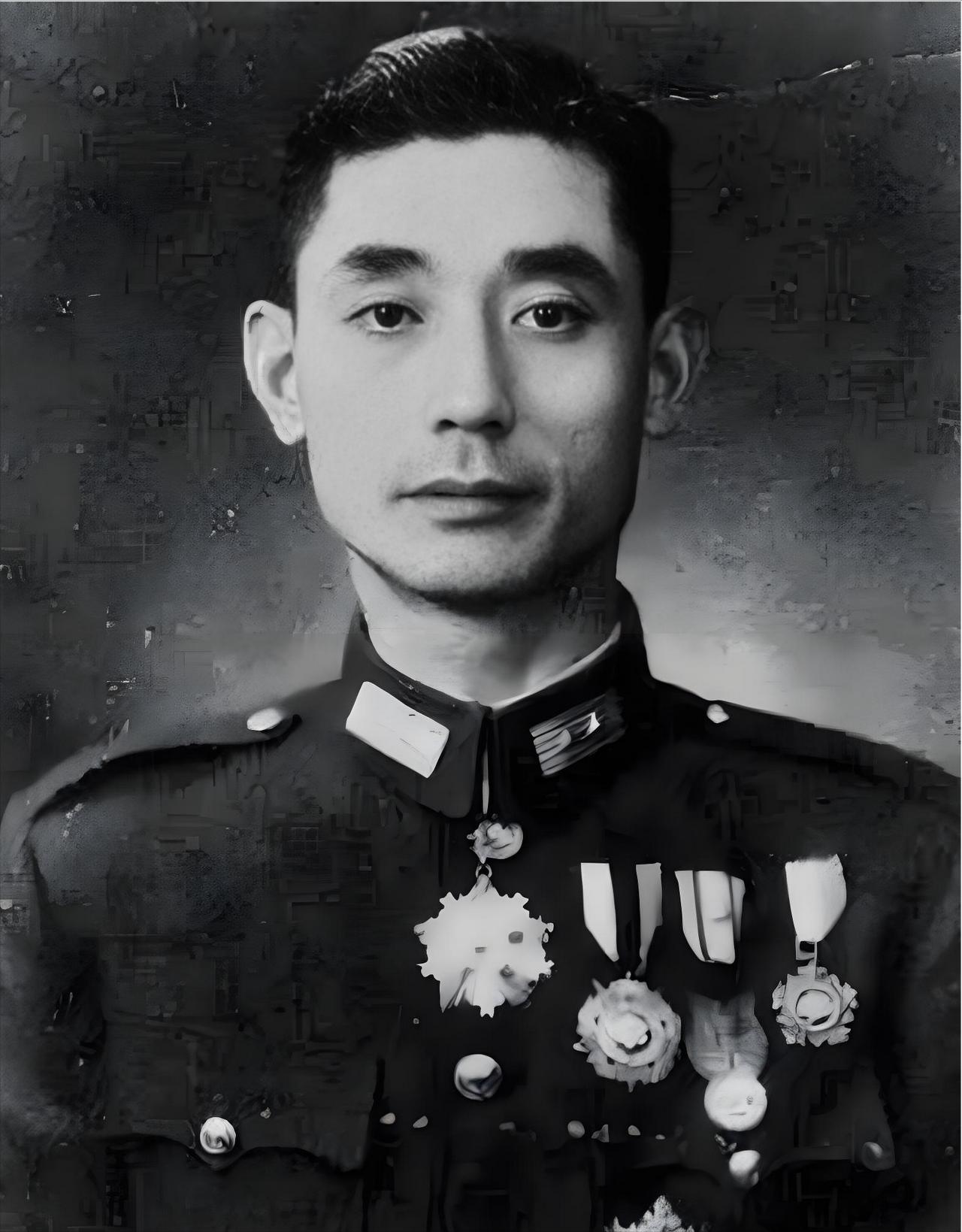 1944年，名将罗树甲被俘，为了让他屈服，日军把他的两根大脚趾砍了下来，用刺刀刺