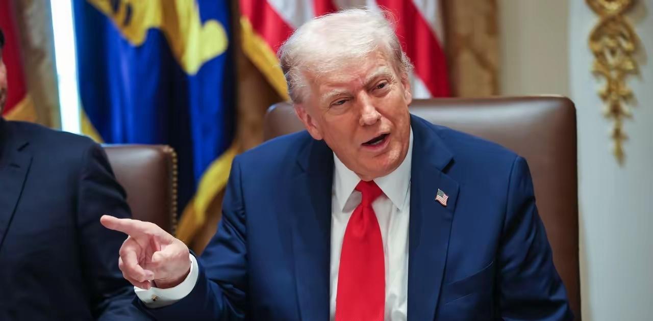 特朗普又变卦了。
 
这话真没说错！2026年3月这半个月，特朗普的“变脸速度”