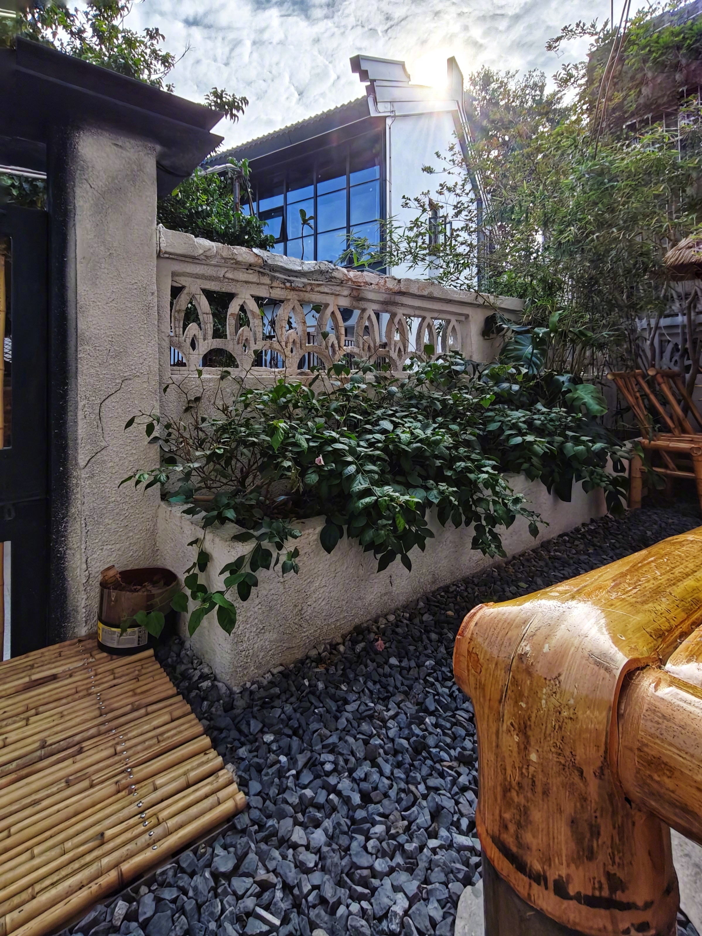 航空君航空科普 冬天在小院里晒太阳真是舒服。。。 珠海·狮山叙茶酒馆