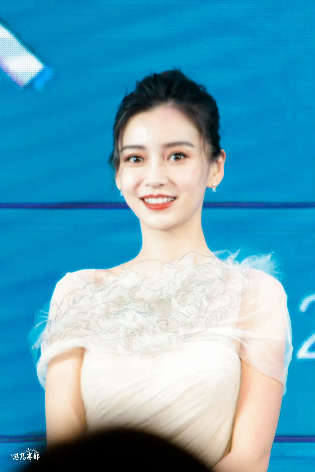 angelababy angelababy 只要来日可期，今天就值得欣喜。