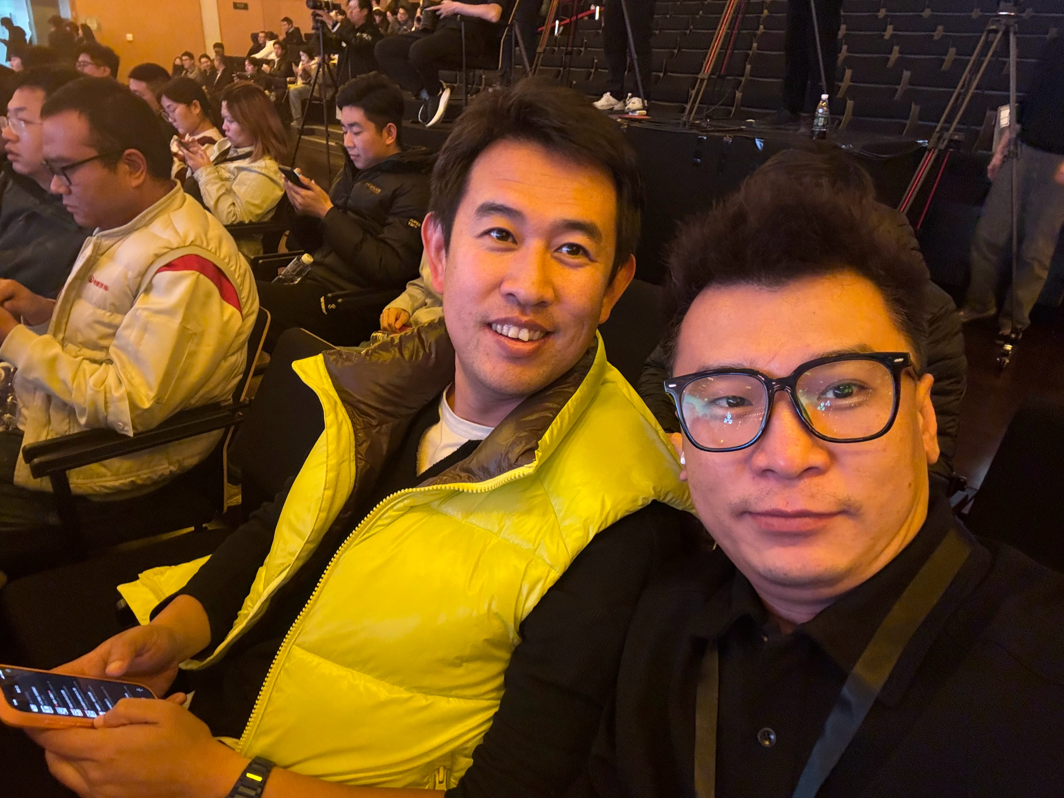 欧拉5预售发布会，偶遇庆舍哥 。Welcome to Poting.哈哈哈。 