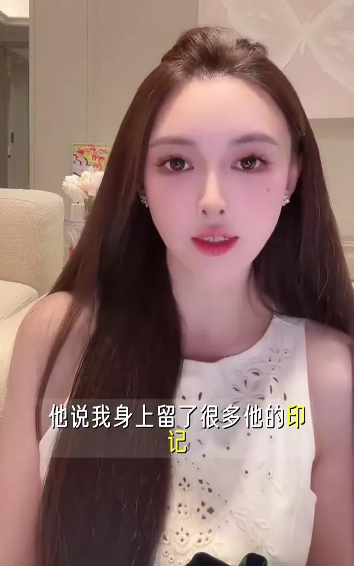叶珂退网8个多月，生完孩子归来，依旧美的发光发亮！

没想到她现在比之前更火了，