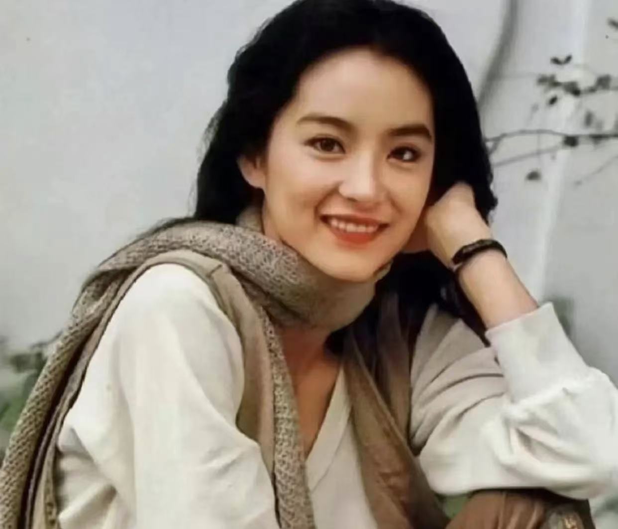 盘点琼瑶捧红的女星 知名作家琼瑶于12月4日下午1点22分，在台湾省淡水区的家中