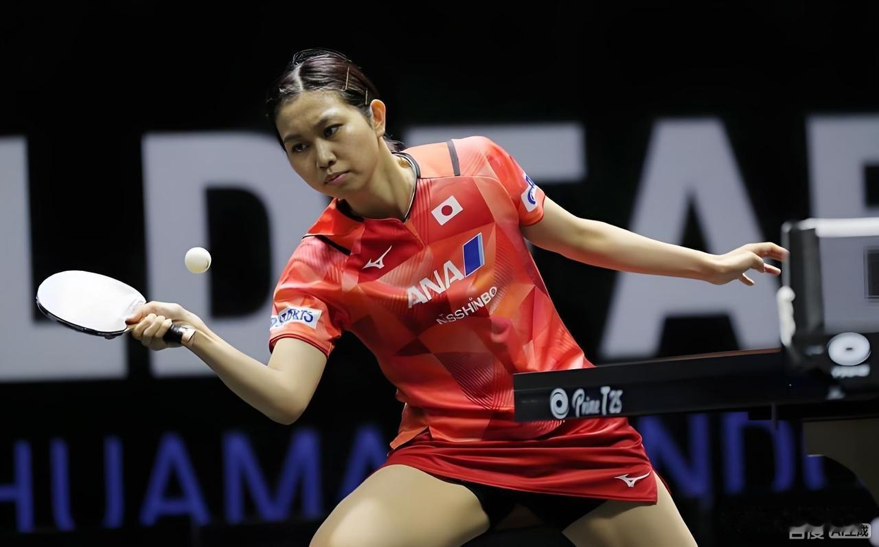 佐藤瞳是什么人？日本的二线削球手而已！蒯曼居然0比3被横扫！说实话，有点接受不了