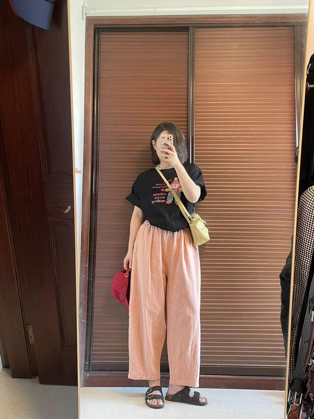 粉裤子好嫩🌸喜欢它棉麻的质感