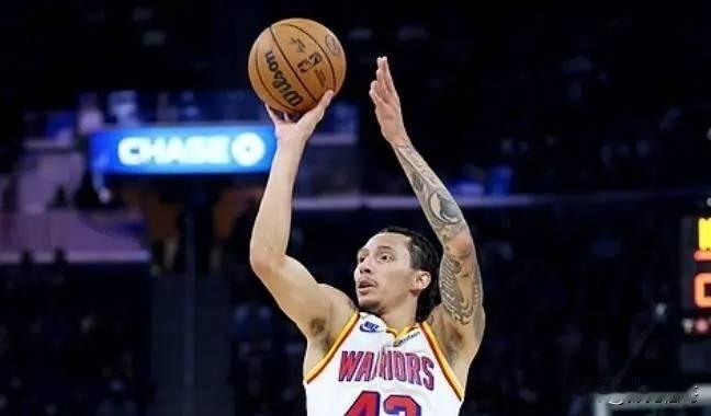 11月1日晚，金州勇士队主场以124-106战胜新奥尔良鹈鹕队。这场比赛给勇士球