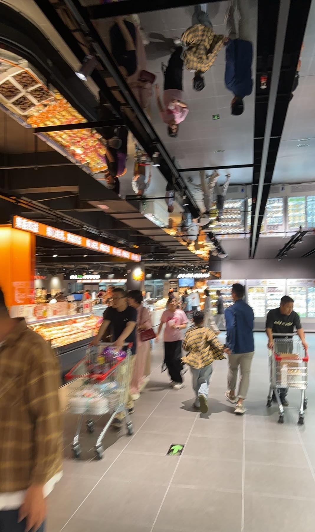 终于弄明白了
为什么永辉超市“胖改”后
反而亏得更惨了[捂脸]不是因为胖东来不火