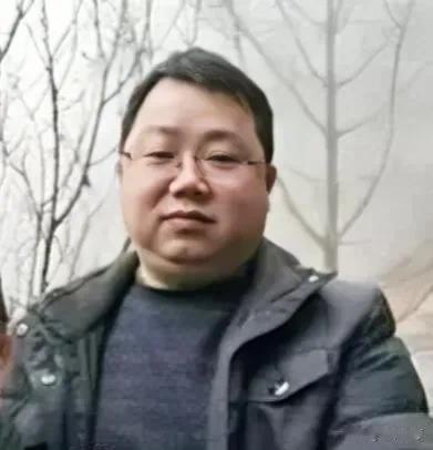 开网约车被处分的副镇长被提拔为副局长！

近日，黄山市歙县王村镇原副镇长洪升的职