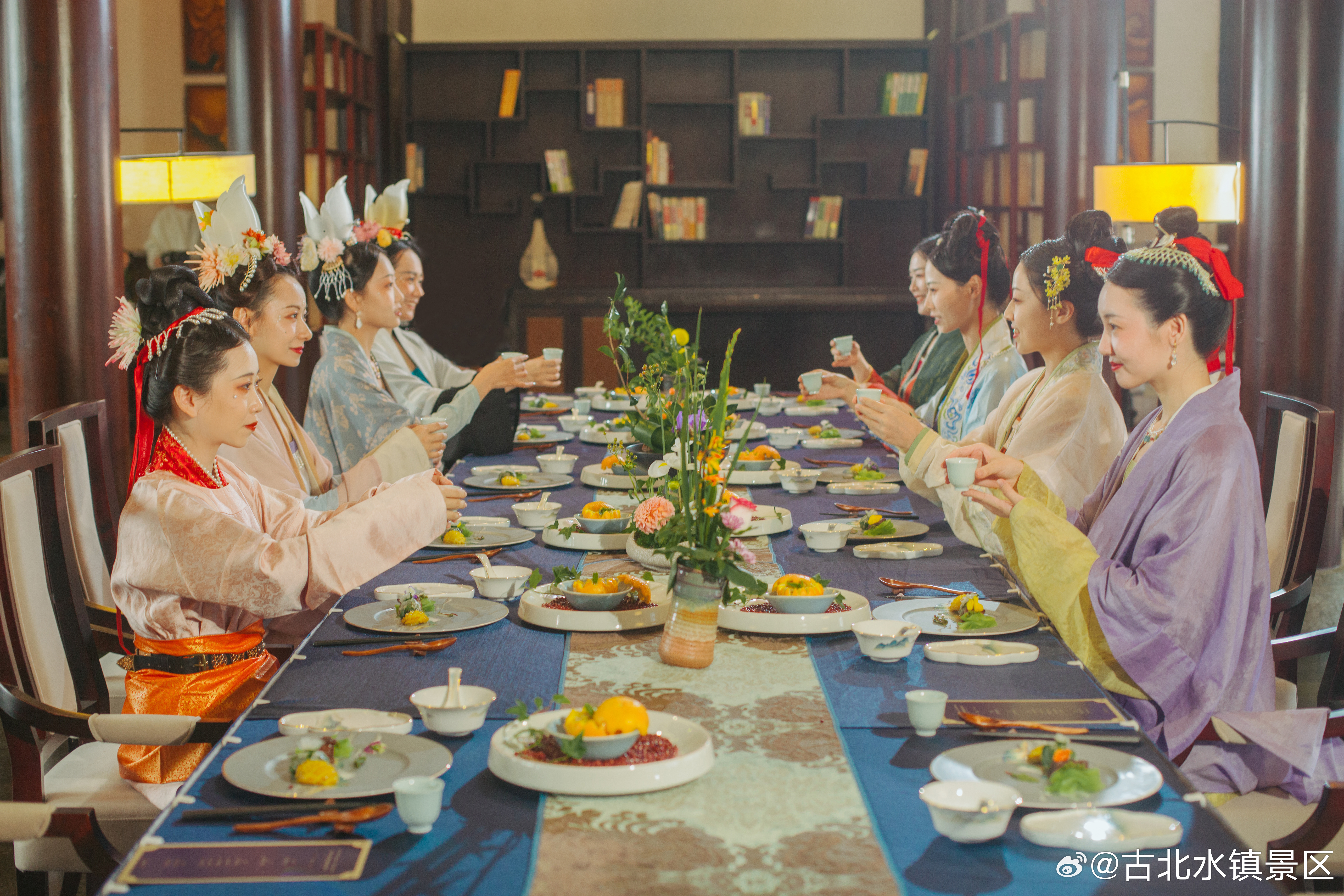 时光浅浅，余生漫漫。予一半烟火谋生活，许一半诗意得清欢。早安，宝子们～#古北水镇