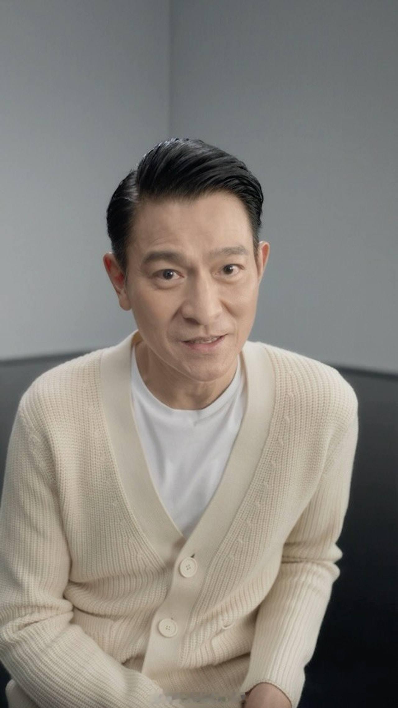 「香港樂壇天王刘德华 （Andy)發聲明防歌迷受騙..意外公告12月紅館開唱 …