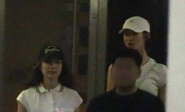 前脚被曝疑分手，后脚和前妻带娃温馨聚餐，陈思诚这是后悔了？