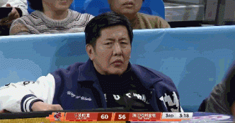 12 月 26 日 CBA 浙江稠州客场对阵宁波富邦的比赛中，刚 “转任总教练”