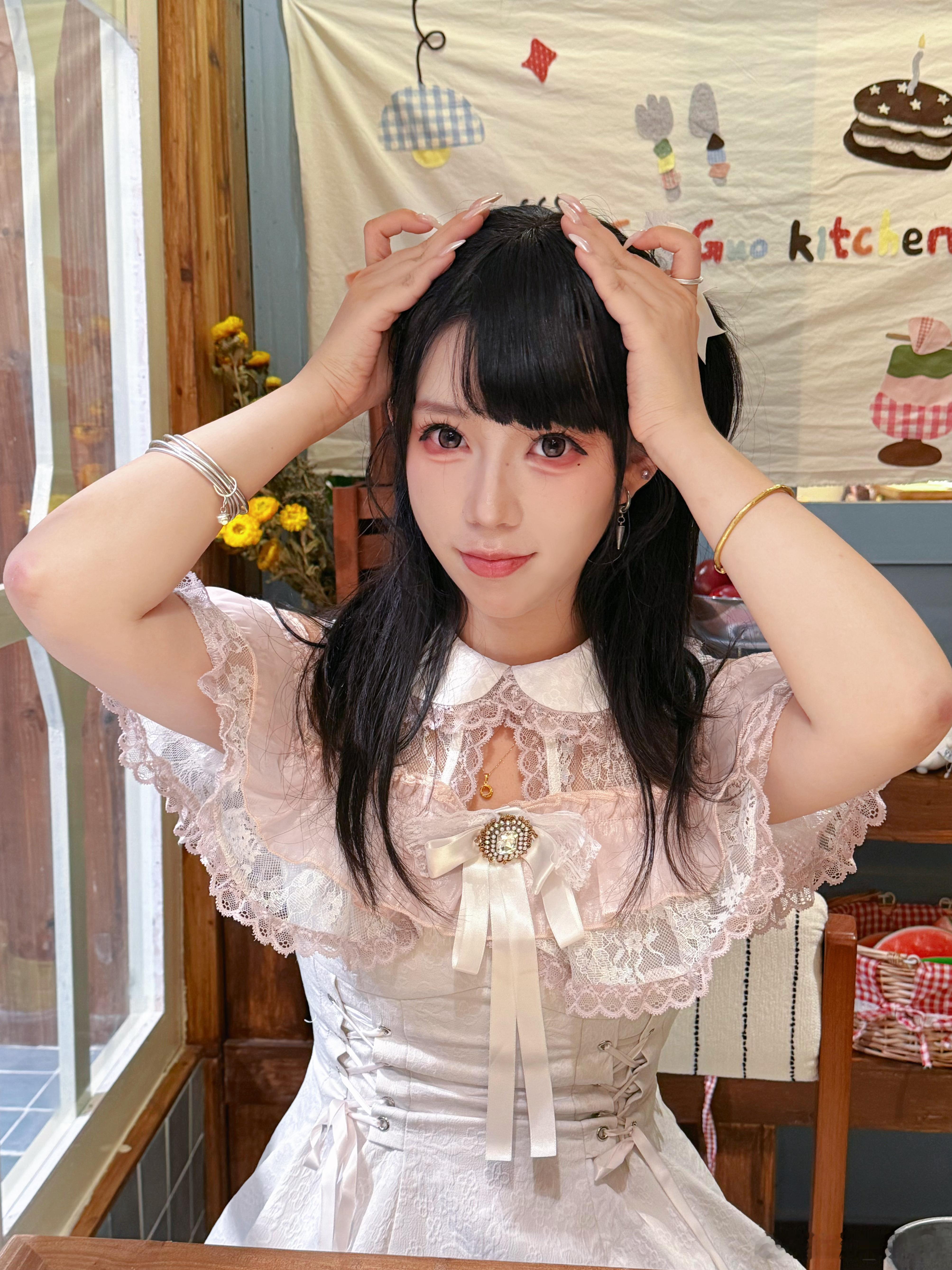 头疼吗？是小猫耳朵 ​​​