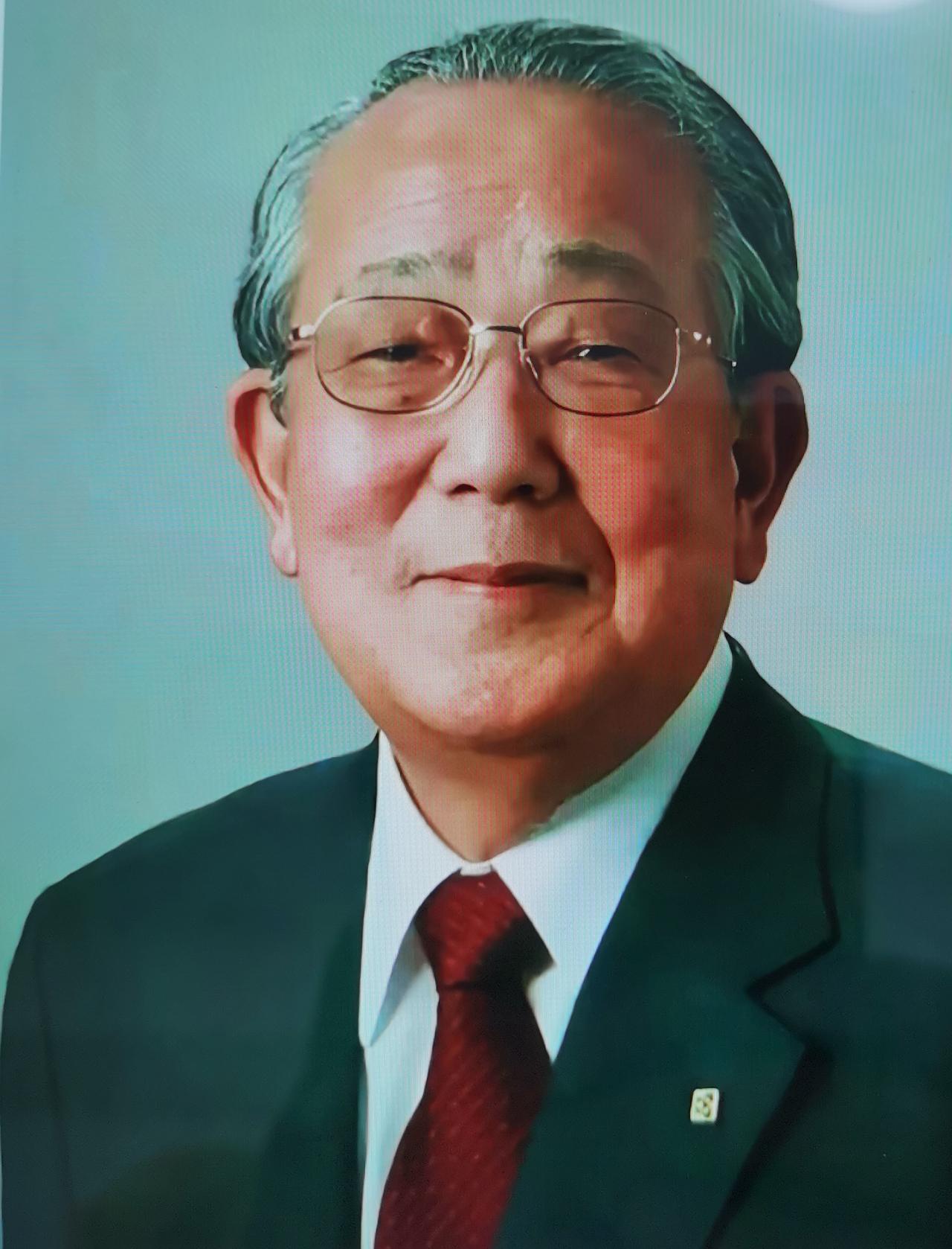 日本著名企业家稻盛和夫说：“你一天收入100元，有人骂你，你很生气；你一天收入1