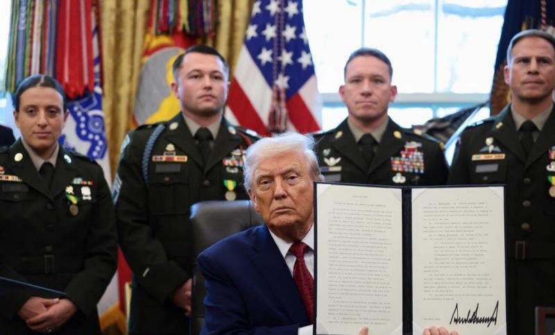 休战不到2个月，美欲对华芯片加税，特朗普想打又不敢打，决定拖到2027

中美关