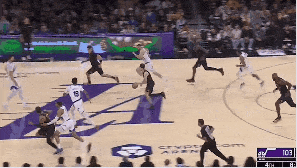 吃饱喝足！今天艾顿被老詹喂饱了！
在今天NBA常规赛湖人对阵爵士的第四节比赛中，