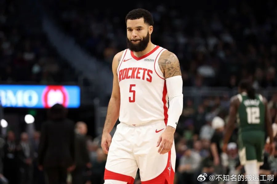 休斯顿火箭  Locked On Rockets 的记者本·杜博斯收到可信度极高